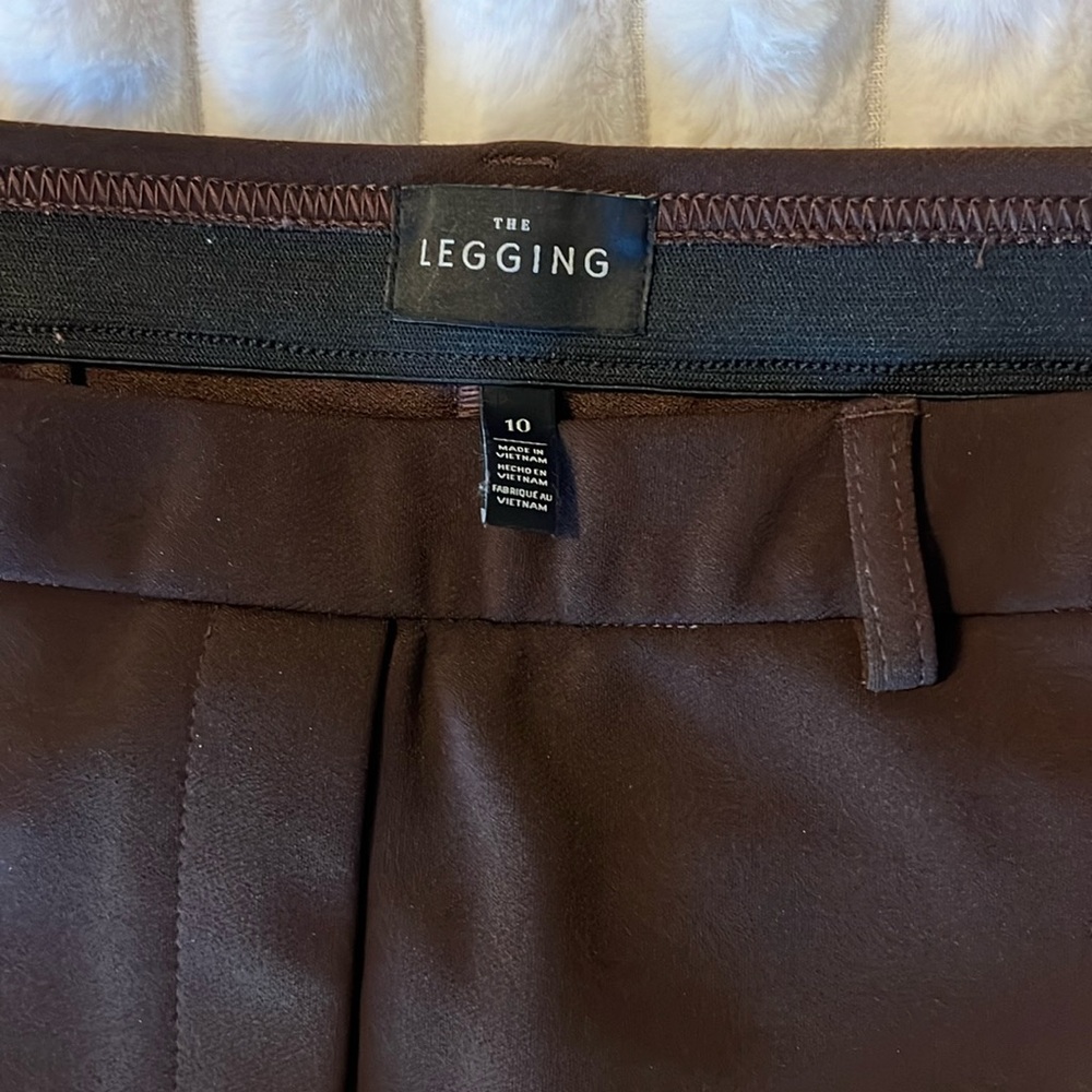 Brown leggings